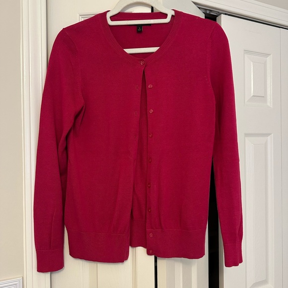 Banana Republic Sweaters - Banana Republic Women's Pink Cardigan Sweater